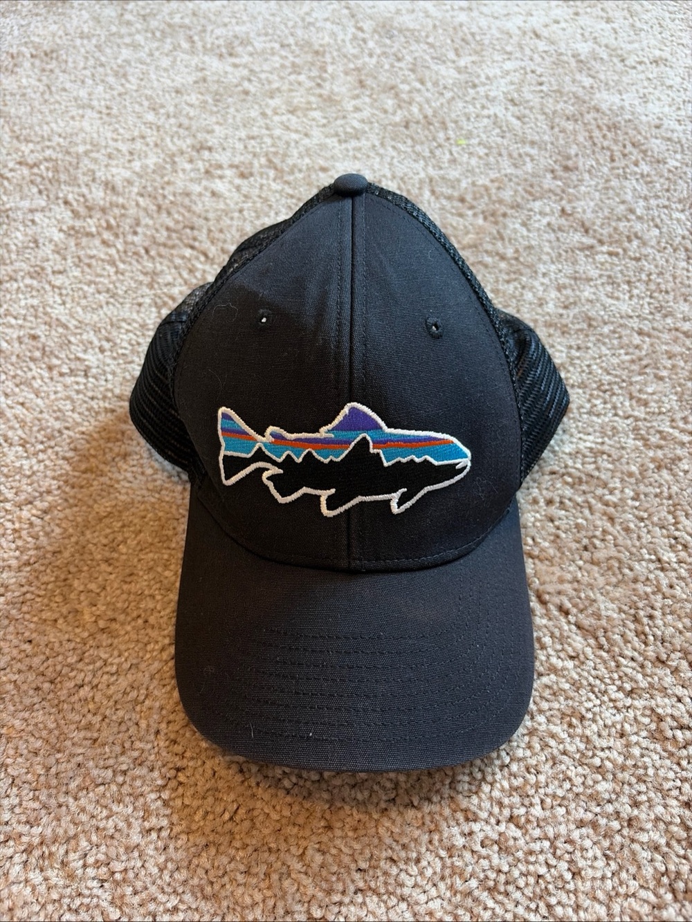 Patagonia Fitz Roy Trout Trucker Hat Cap Snap Back Mesh Fish Black Adult Logo